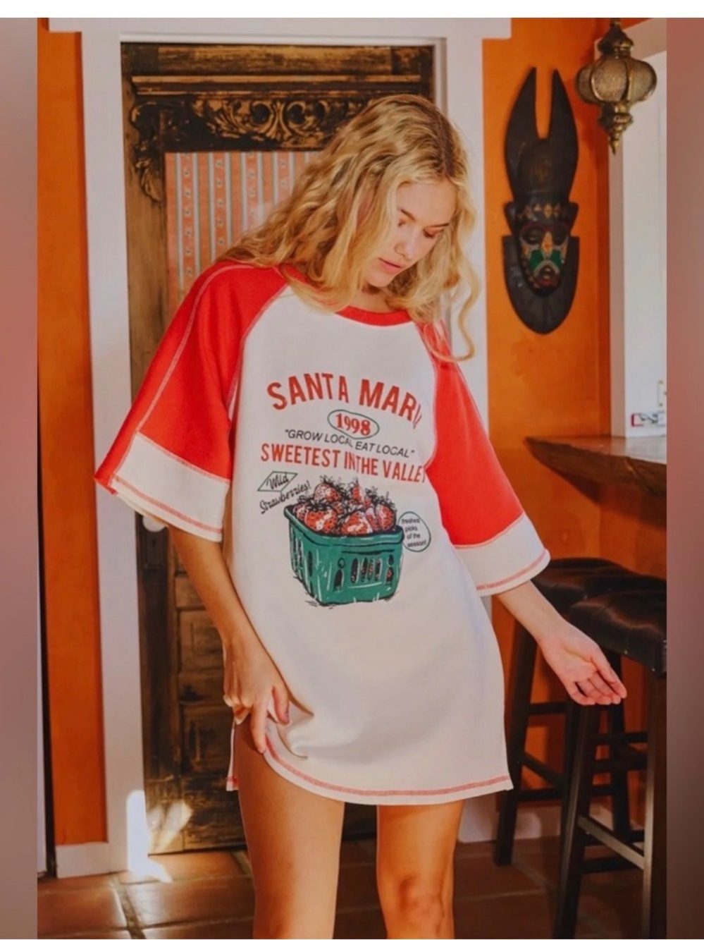 Anthropologie Oversized Graphic Tee Tunic Top Santa Maria Strawberry Size M